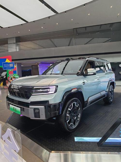 广州白云区亿跃阳企业管理咨询比亚迪方程豹硬派越野的爆款，英菲尼迪35周年与你共成长